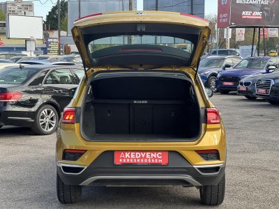 VOLKSWAGEN T-ROC 1.5 TSI ACT Style DSG 140e km. Magyarországi. Friss műszaki vizsga!