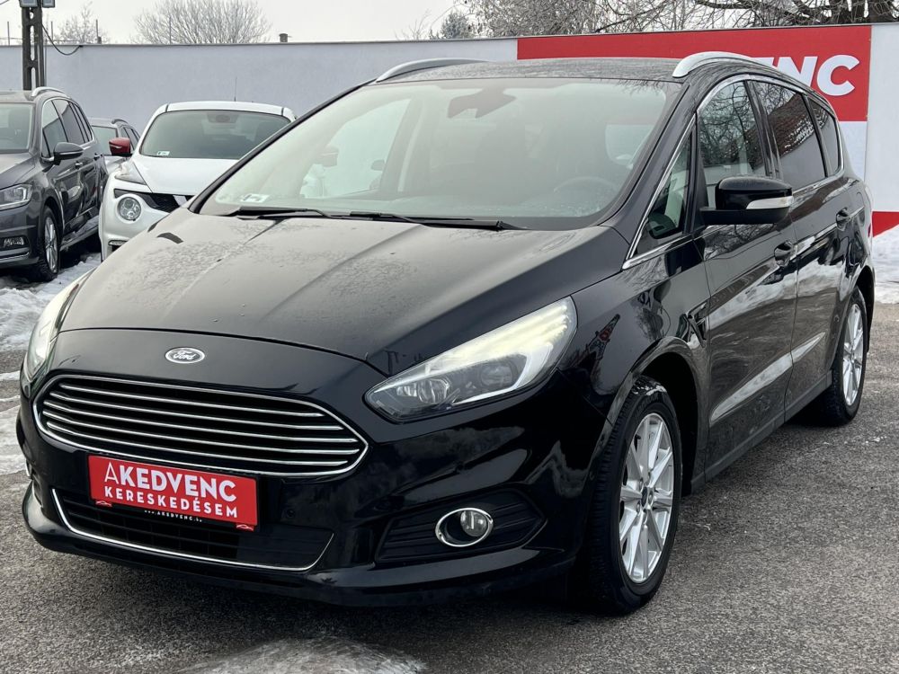 FORD S-MAX 2.0 TDCi Titanium Powershift Tiptronic 5 személyes Tempomat Klíma Vonóhorog F1 váltó!