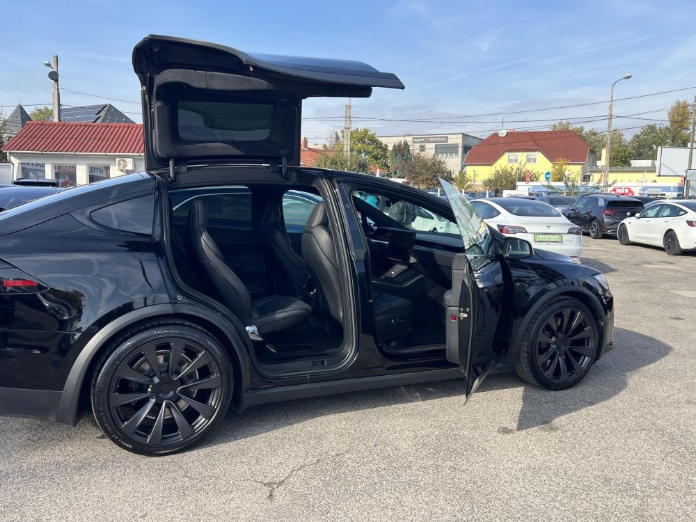 TESLA MODEL X Plaid (Automata) (6 személyes ) 1020 Lóerő. TRIPLE BLACK. a legjobb áron!