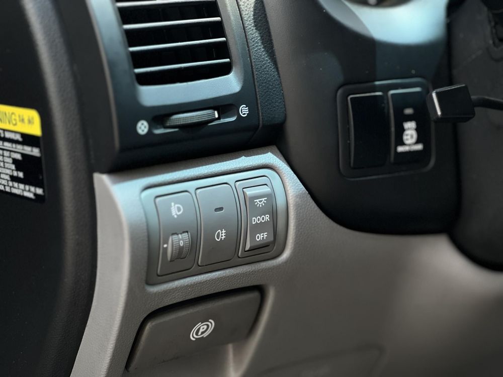 KIA CARNIVAL 2.9 CRDi EX (7 személyes ) klíma. tempomat. tolatókamera. tolatóradar. vonóhorog!