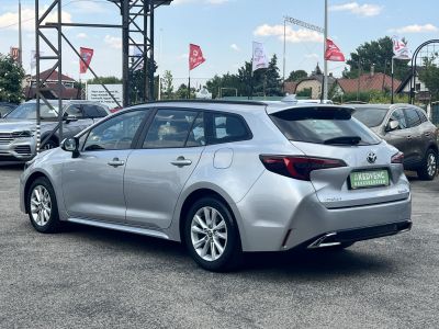 TOYOTA COROLLA Touring Sports 1.8 Hybrid Comfort Style Tech e-CVT