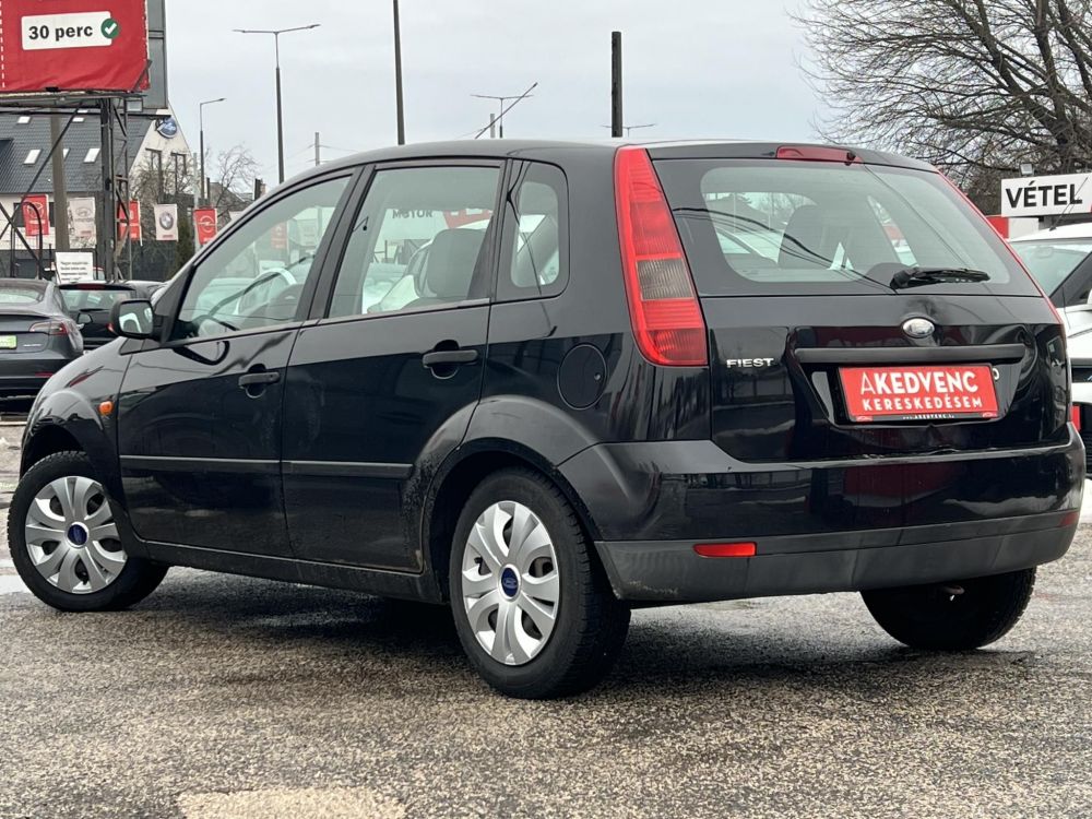 FORD FIESTA 1.3 Comfort Semmi extra.....még 1 év műszaki!