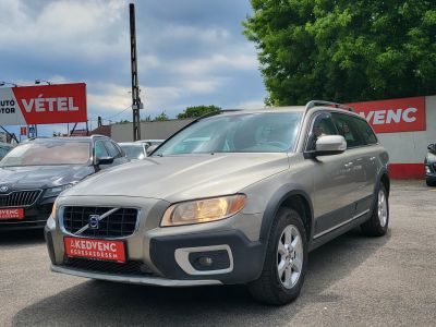 VOLVO XC70 2.4 D [D5] AWD Momentum