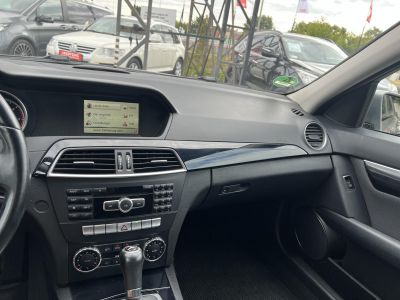 MERCEDES-BENZ C 200 T CDI BlueEFFICIENCY Elegance (Automata) Navigáció Tempomat Ülésfűtés Megkímélt állapot!