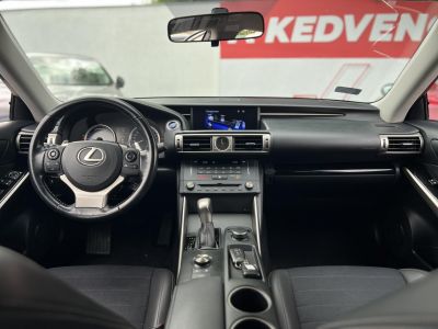 LEXUS IS 300h Comfort Leather&Navigation (Automata) Hybrid garancia Márkaszervizelt! Gyári fényezés. Téli-nyári gumi garnitúra!