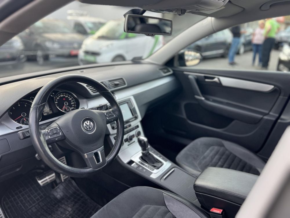 VOLKSWAGEN PASSAT Variant 3.6 V6 Highline 4Motion DSG Xenon Panorámatető Tempomat Ülésfűtés Vonóhorog