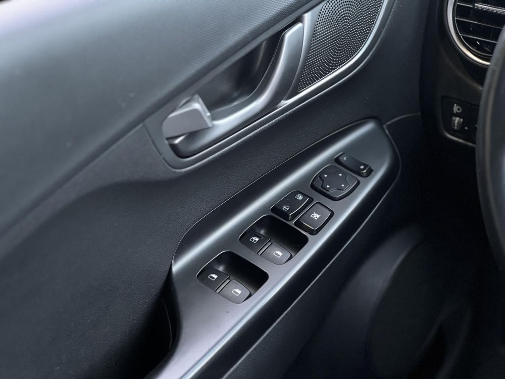 HYUNDAI KONA EV 64kWh Comfort 400+km hatótáv