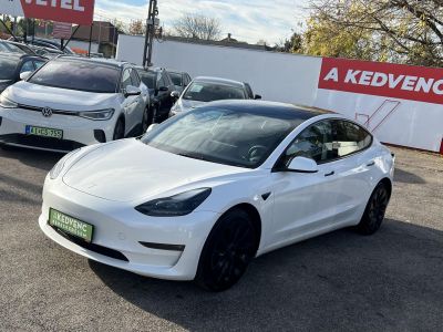 TESLA MODEL 3 Long Range AWD (Automata) FACELIFT. hőszivattyú. premium hifi. mátrix LED!