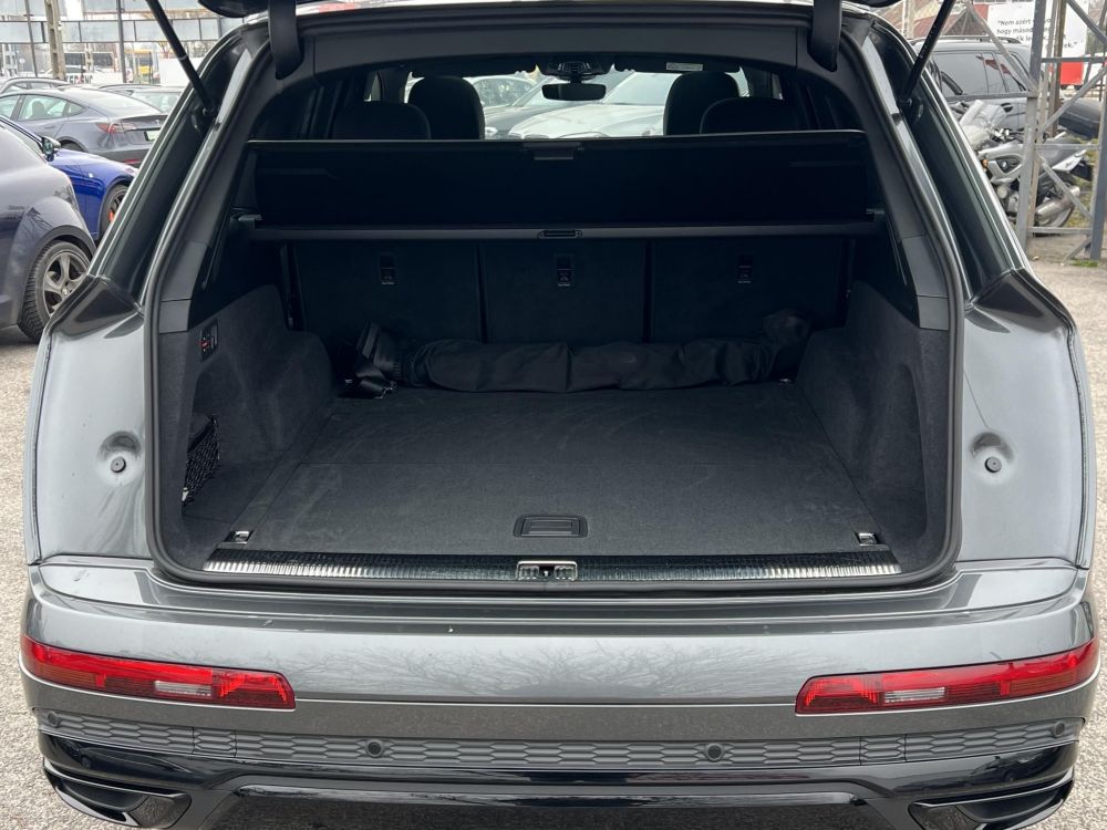 AUDI Q7 55 TFSI S line quattro Tiptronic ic M.o.-i. 1.tul. Carplay 360 kamera Bang/Olufsen! ÁFÁ-S ÁR!