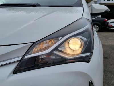 TOYOTA YARIS 1.5 Hybrid Comfort Style e-CVT 121e km. Digitklíma Kamera Bluetooth Sávváltó