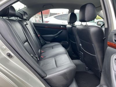 TOYOTA AVENSIS 2.0 Sol Executive (Automata) Tempomat Digitklíma Ülésfűtés Bőr Téli-nyári gumi!