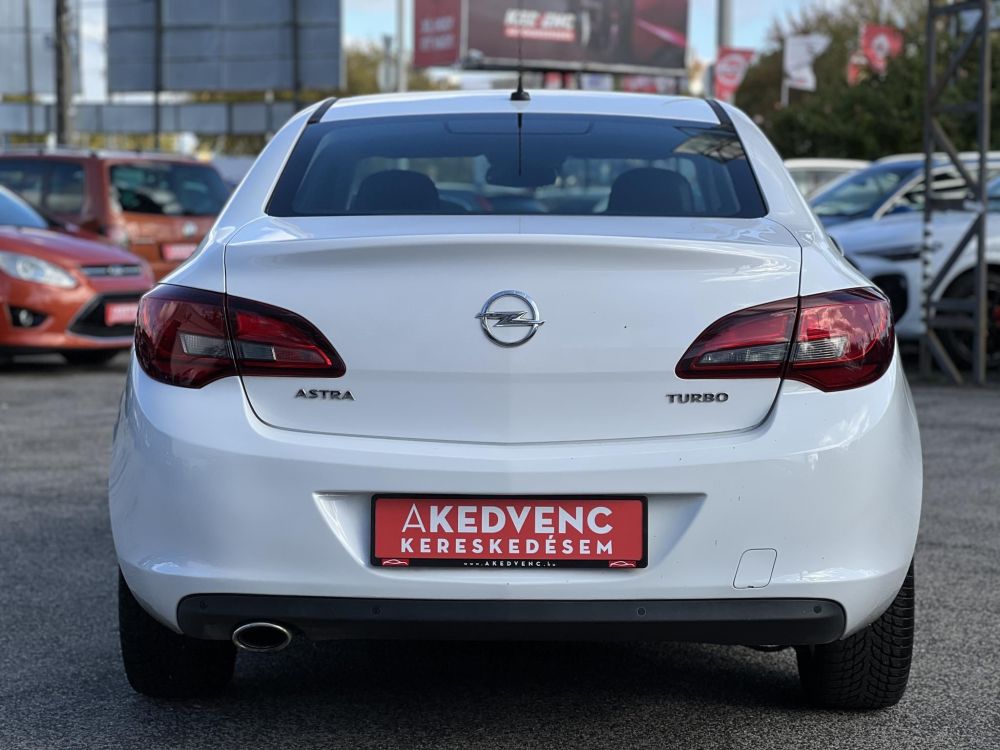 OPEL ASTRA J Sedan 1.4 T Business EURO6