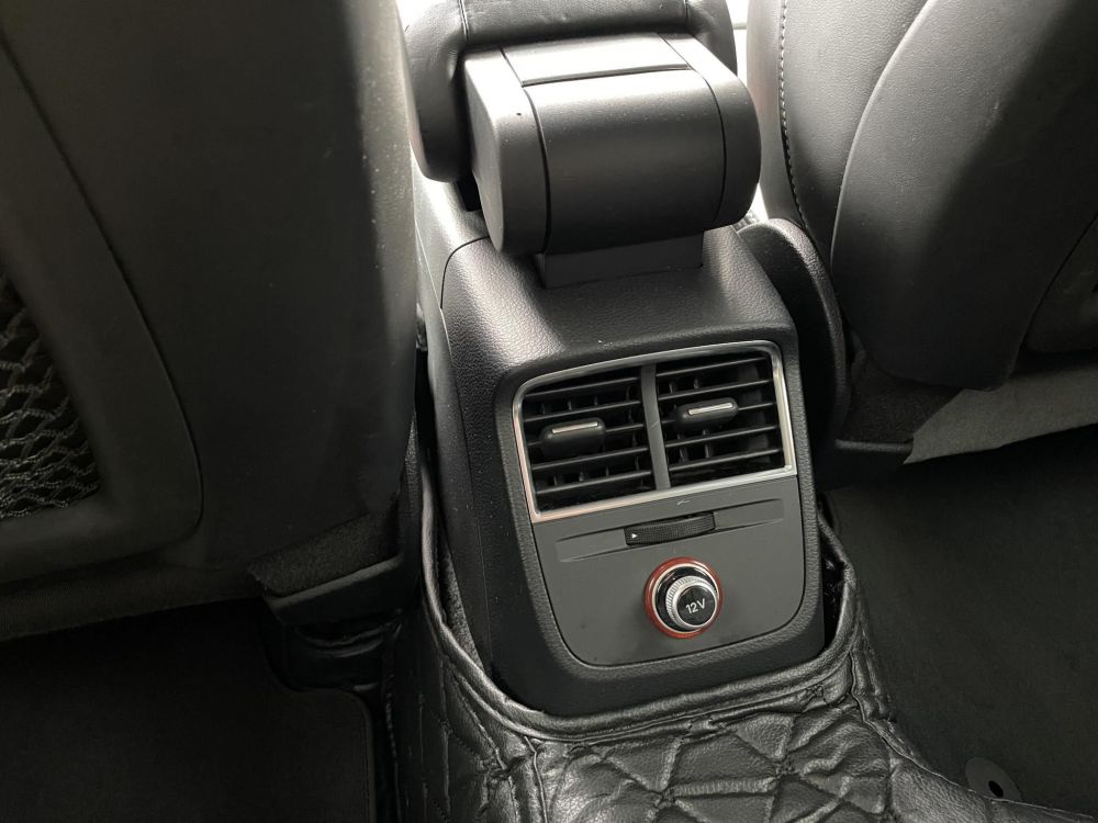 AUDI A3 Sportback 1.6 TDI Sport Friss vezérlés! Xenon Tempomat Navi Bluetooth Ülésfűtés