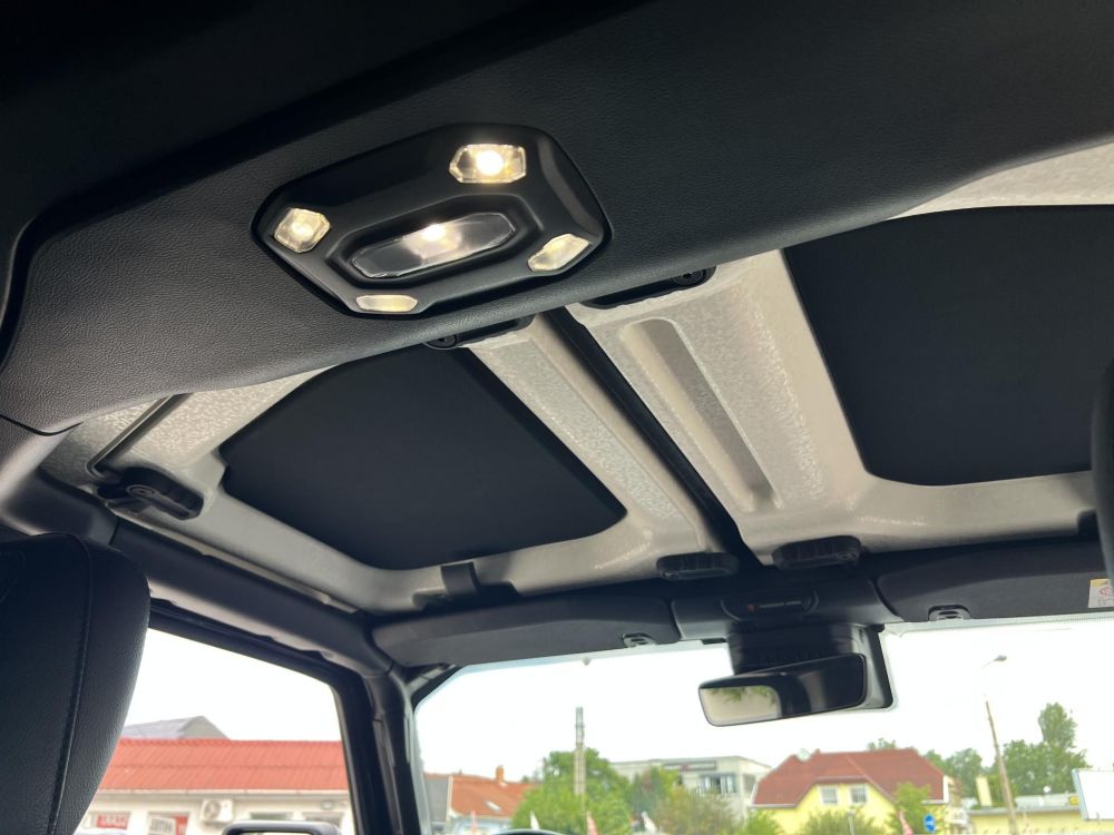 JEEP WRANGLER Unlimited 2.2 CRD Rubicon (Automata) MO-i 2.5t vonóhorog Magas felszereltség