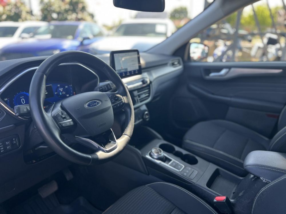 FORD KUGA 2.5 PHEV Freedom CVT 49e km. LED fényszórók. kamera. carplay. ülésfűtés. kormányfűtés. CARPLAY!