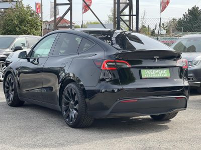 TESLA MODEL Y Performance AWD (Automata)
