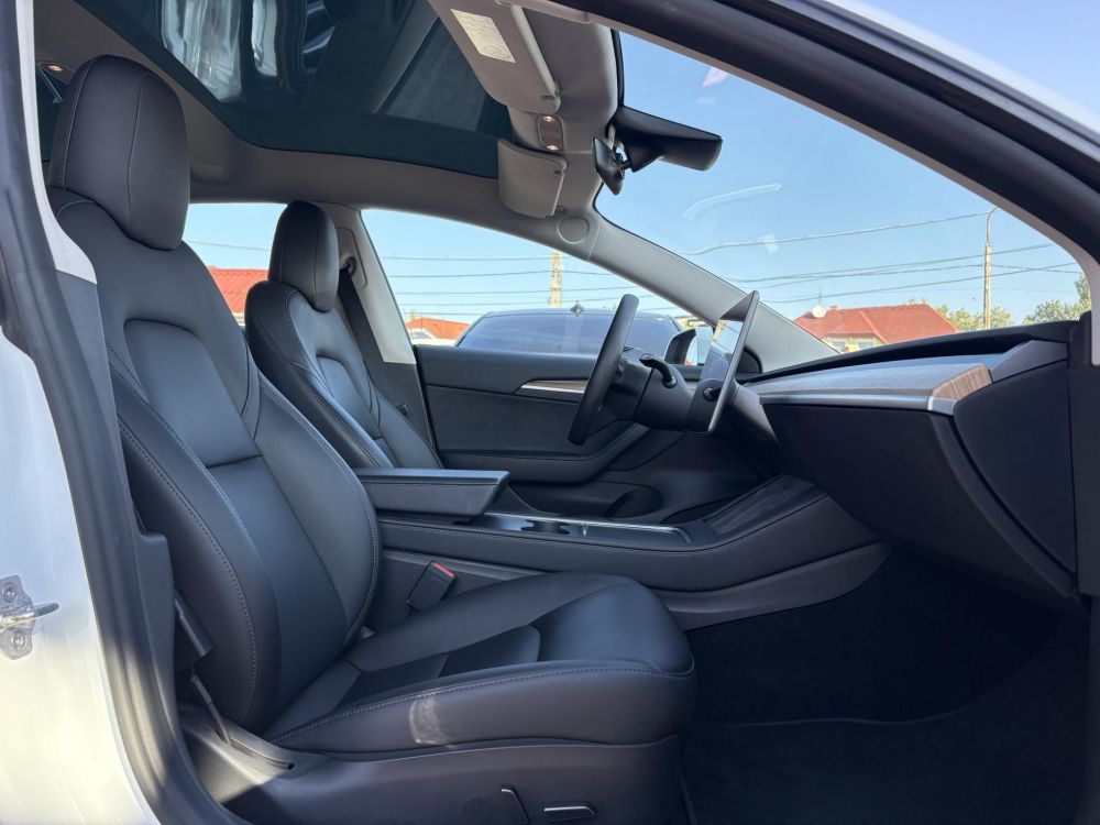 TESLA MODEL 3 Long Range AWD (Automata) mátrix LED. hőszivattyú. garanciális. premium hifi. 500km-es hatótáv!