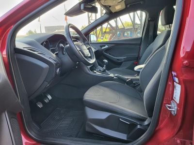 FORD FOCUS 1.5 EcoBoost ST-Line 96e km. M.o.-i. 1.tul. Navi Holttér Tempomat Keyless Ülésfűtés Kormányfűtés