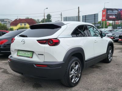MAZDA MX-30 35,5kWh e-Skyactiv Advantage 14e km. LED Holttér HUD Kamera Keyless Ülésfűtés
