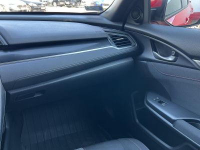 HONDA CIVIC 1.0 T Executive Sport Line 65e km. Magyarországi. 2 tulajdonos. Teljes szerviztörténet!