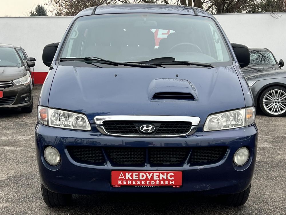 HYUNDAI H-1 2.5 CRDI (9 személyes )