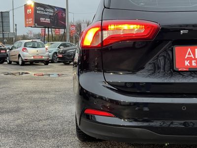 FORD FOCUS 1.0 EcoBoost Connected M.o.-i. 1.tul. Márkaszervizelt! Carplay