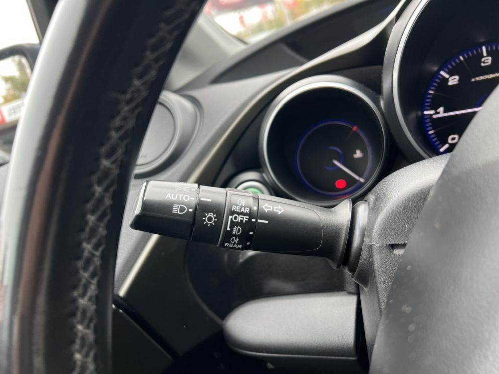 HONDA CIVIC 2.2 CTDi Executive Tempomat Kamera Vonóhorog Digitklíma 4-5L/100km!