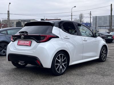 TOYOTA YARIS 1.5 VVT-i Selection Style Magyar. 109e km Kamera Digit Bőr