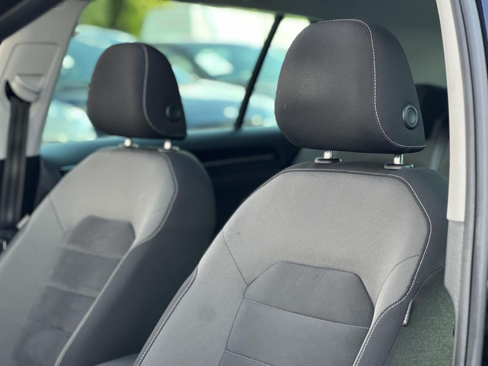 VOLKSWAGEN GOLF VII 2.0 TDI BMT Comfortline DSG 62e km. panorámatető. virtual cockpit. téli-nyári kerék szett!