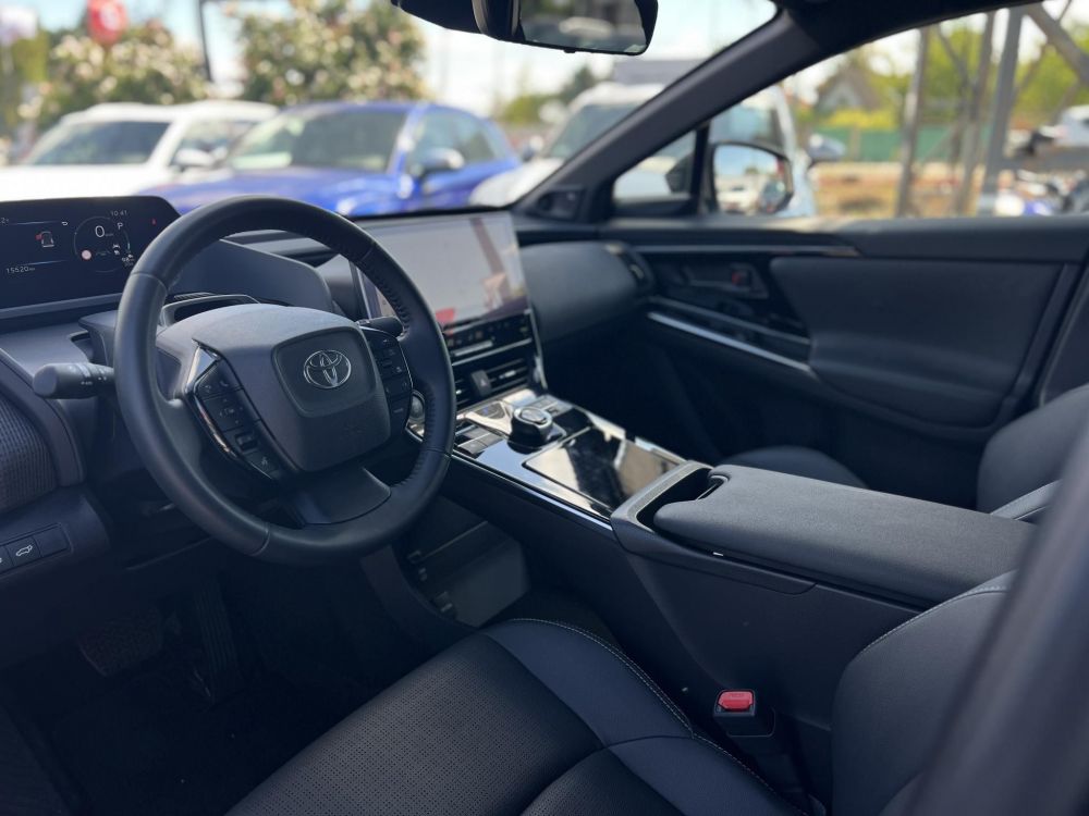 TOYOTA BZ4X Executive AWD 15e km. JBL. magas felszereltség!