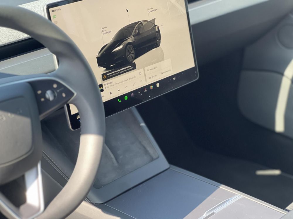 TESLA MODEL 3 Long Range AWD (Automata) HIGHLAND 26e km. hőszivattyű. gyári garancia 2032-ig!