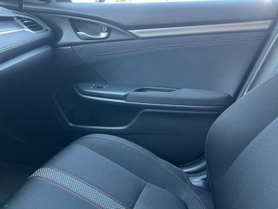 HONDA CIVIC 1.0 T Executive Sport Line 65e km. Magyarországi. 2 tulajdonos. Teljes szerviztörténet!