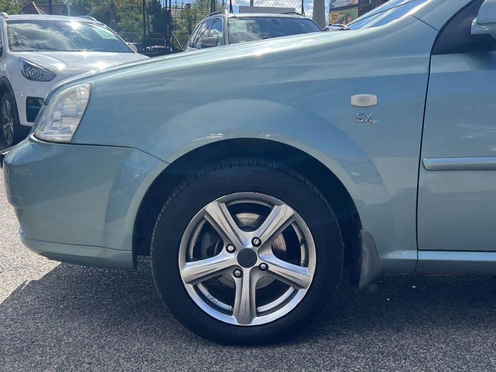 CHEVROLET LACETTI SW 1.6 16V Elite Magyarországi. Klíma. Vonóhorog. Téli-nyári garnitúra!