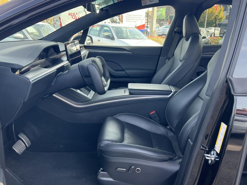 TESLA MODEL X Plaid (Automata) (6 személyes ) 1020 Lóerő. TRIPLE BLACK. a legjobb áron!