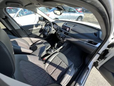 BMW X1 sDrive20i xLine DKG 23ekm. Újszerű Félbőr ProfNAV LED Kamera Ülésfűtés BT