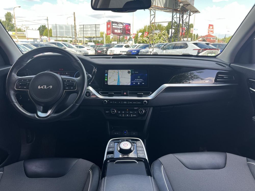 KIA NIRO e-Niro 39kWh Silver 73e km. távtartó. sávtartó. ülésfűtés. félbőr. CARPLAY!