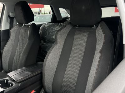 PEUGEOT 3008 1.6 BlueHDi Active EAT6 Klíma Tempomat Bluetooth Carplay 360 kamera!