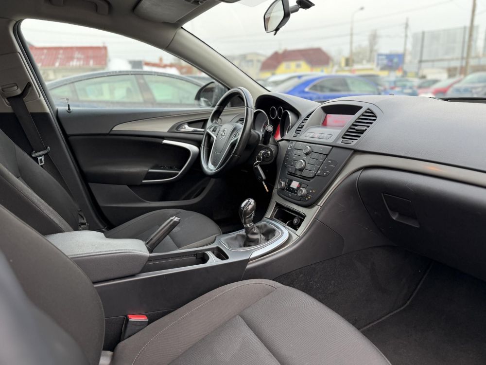 OPEL INSIGNIA 1.4 T Active Start Stop Magyarországi Tempomat Digitklíma PDC Téli-nyári kerék!