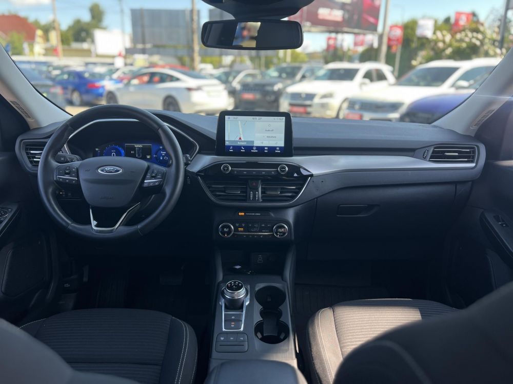 FORD KUGA 2.5 PHEV Freedom CVT 49e km. LED fényszórók. kamera. carplay. ülésfűtés. kormányfűtés. CARPLAY!