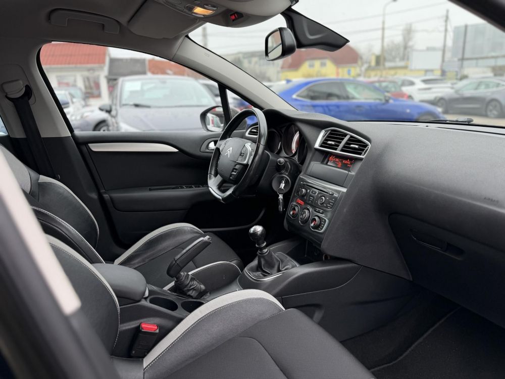 CITROEN C4 1.6 e-HDi Exclusive Masszázs ülés. Kitűnő állapot. Friss műszaki vizsga. Téli-nyári gumi!
