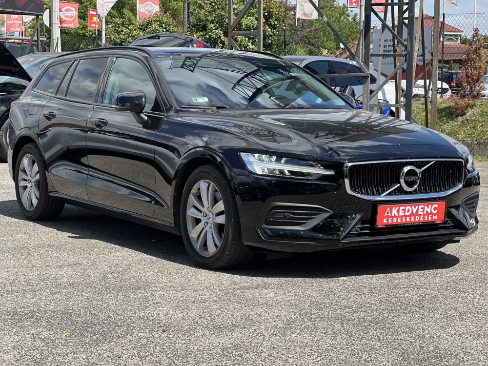 VOLVO V60 2.0 [B3] MHEV Momentum Pro Geartronic Magyarországi. végig márkaszervizelt. kerámia. friss nagyszerviz!
