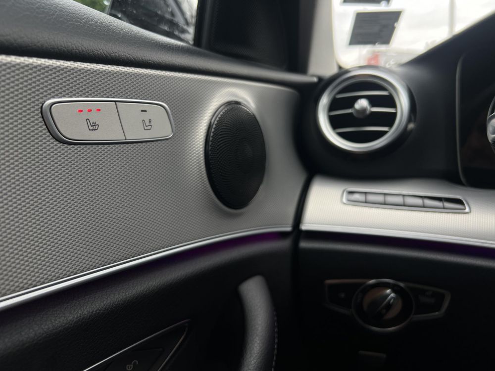 MERCEDES-BENZ E 350 e 9G-TRONIC 150e km. Bőr belső. kamera. frissen szervizelt