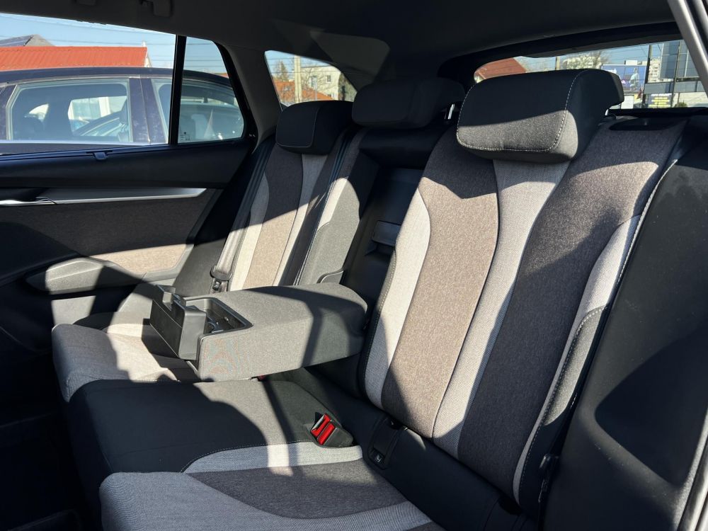 SKODA ENYAQ iV 60 Kitűnő állapot. 400km hatótáv!