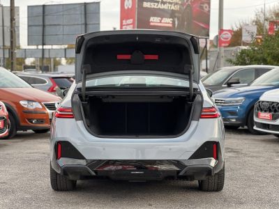 BMW I5 eDrive40 81,2kWh M-sport. Bowers & Wilkins. 626km WLTP. panorámatető. újszerű állapot!