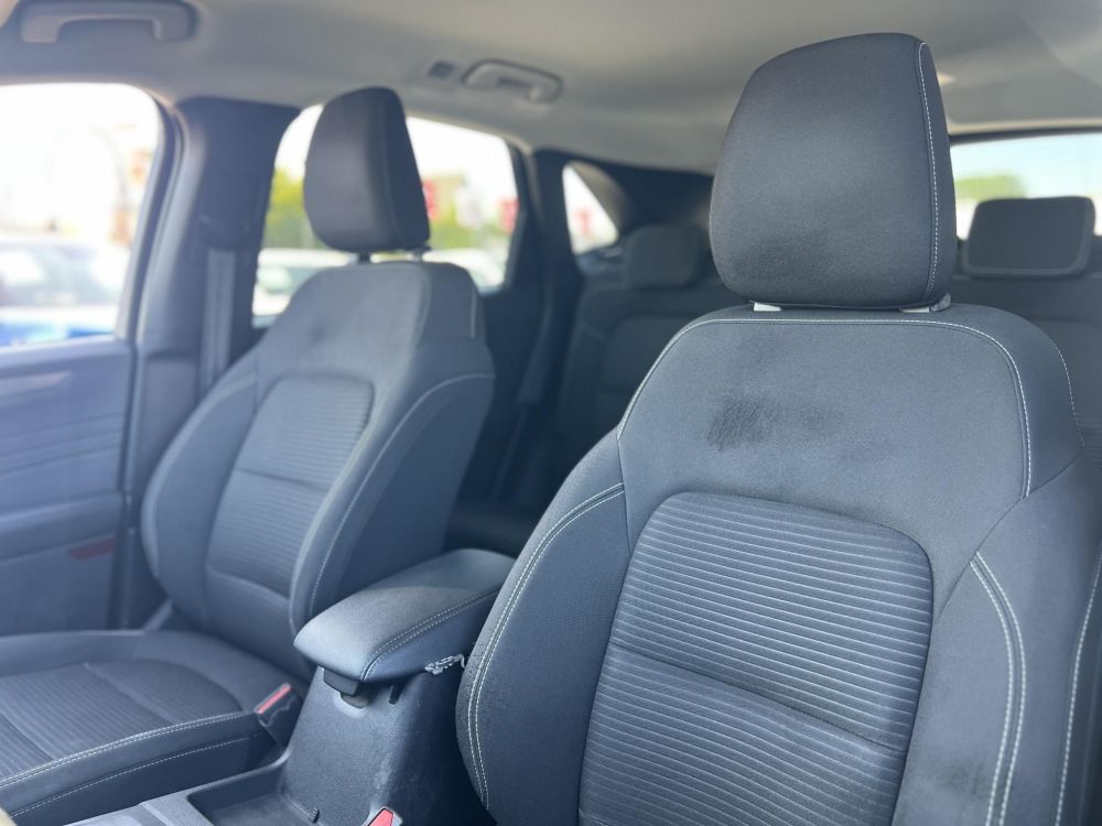 FORD KUGA 2.5 PHEV Freedom CVT 49e km. LED fényszórók. kamera. carplay. ülésfűtés. kormányfűtés. CARPLAY!