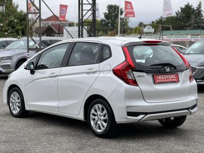 HONDA JAZZ 1.3 Trend Magyarországi. Márkaszervizelt. Tolatókamera!