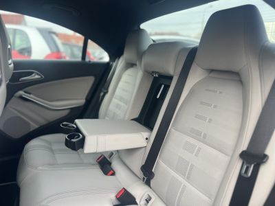 MERCEDES-BENZ CLA 200 7G-DCT M.o.-i. világos belső. harman/kardon. memória. CARPLAY