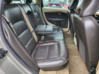 VOLVO XC70 2.4 D [D5] AWD Momentum