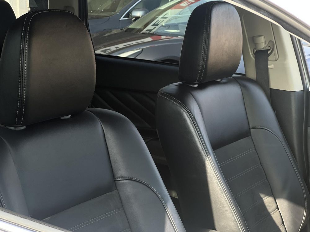 MITSUBISHI OUTLANDER 2.0 PHEV Intense Plus 4WD CVT 114e km