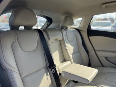 VOLVO V40 1.6 T3 Ocean Race